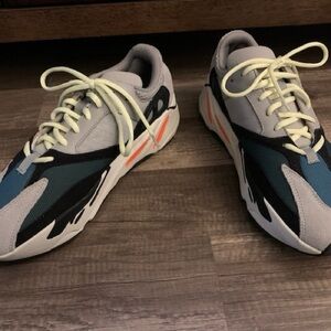Adidas Yeezy Boost 700 B75571 Low Wave Runner Men’s 11 Authentic
